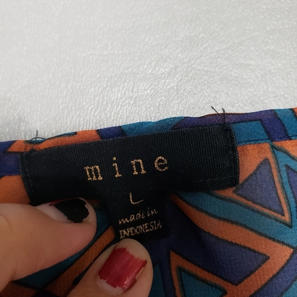 3/$15 Mine| sheer tank top size large - Picture 7 of 8